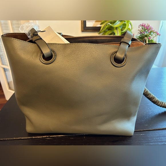 Brand new bag with insert. - Picture 1 of 2